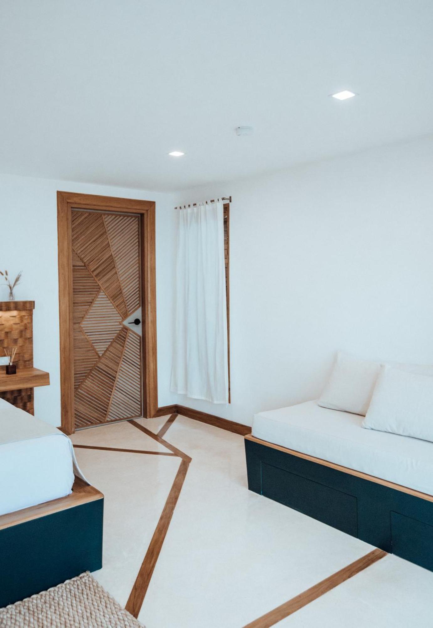 Maison Bukana - King Suite General Luna  Luaran gambar